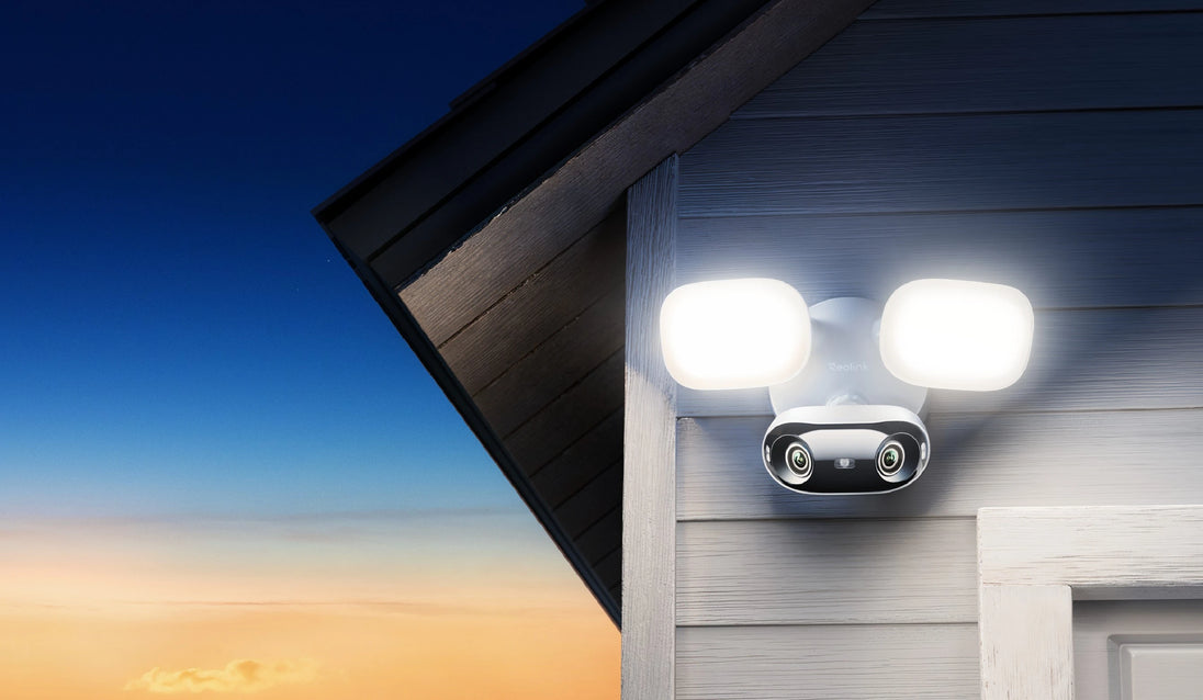 Reolink F751W 4K dual-lens Wi-Fi floodlight camera
